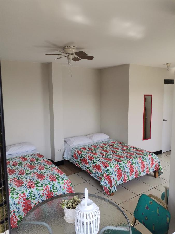Mi Pequeno Club Hotel ลิมา ภายนอก รูปภาพ